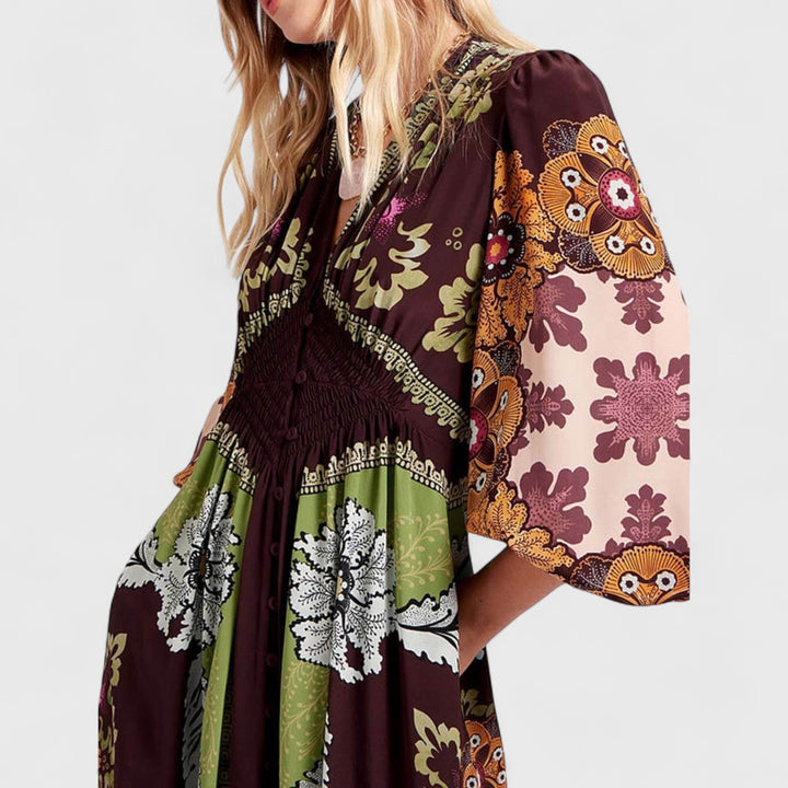 שמלת מקסי עם צווארון וי של Aviva Blossom