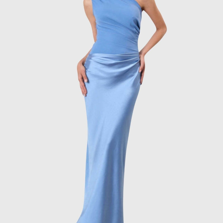 שמלת מקסי עם כתף אחת של גל