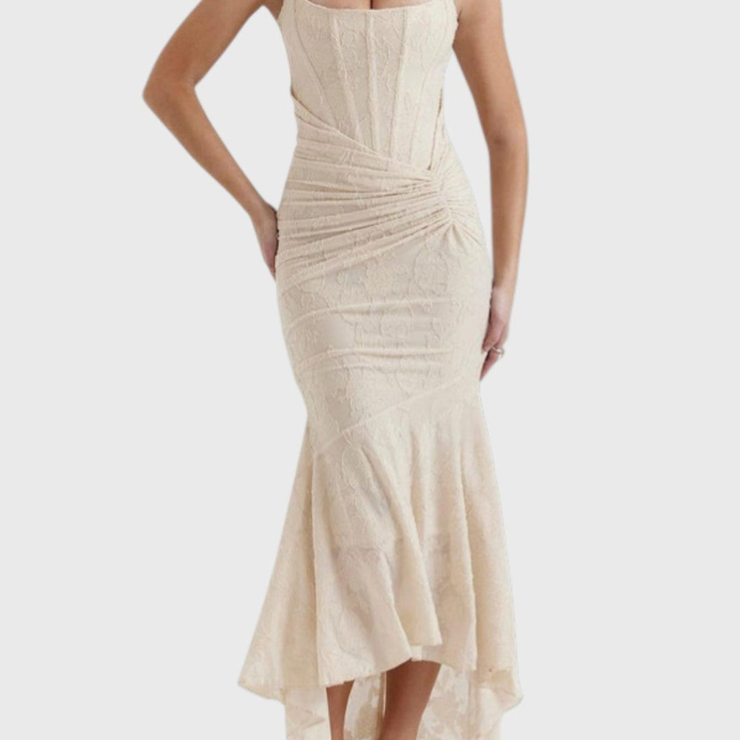 שמלת פרחונית כחולה של רומי