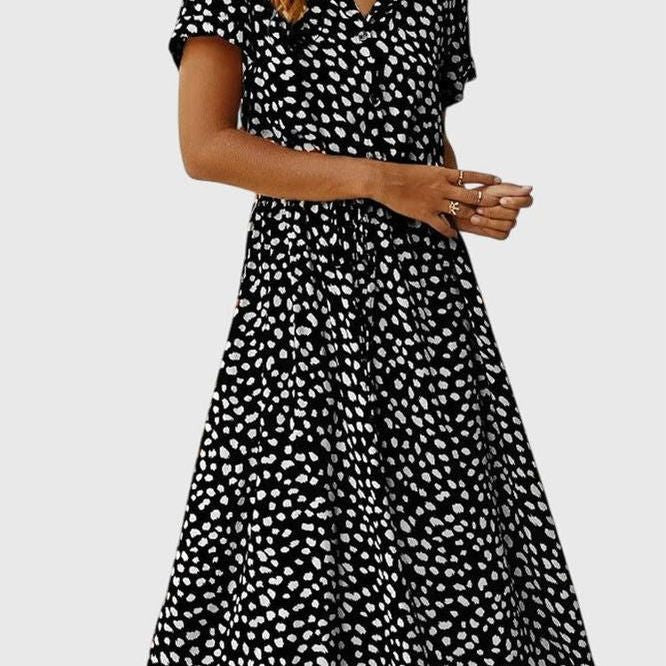 שמלת קיץ נוחה של אביב