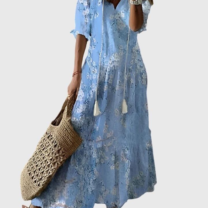 שמלת קיץ עם צווארון וי של דנה