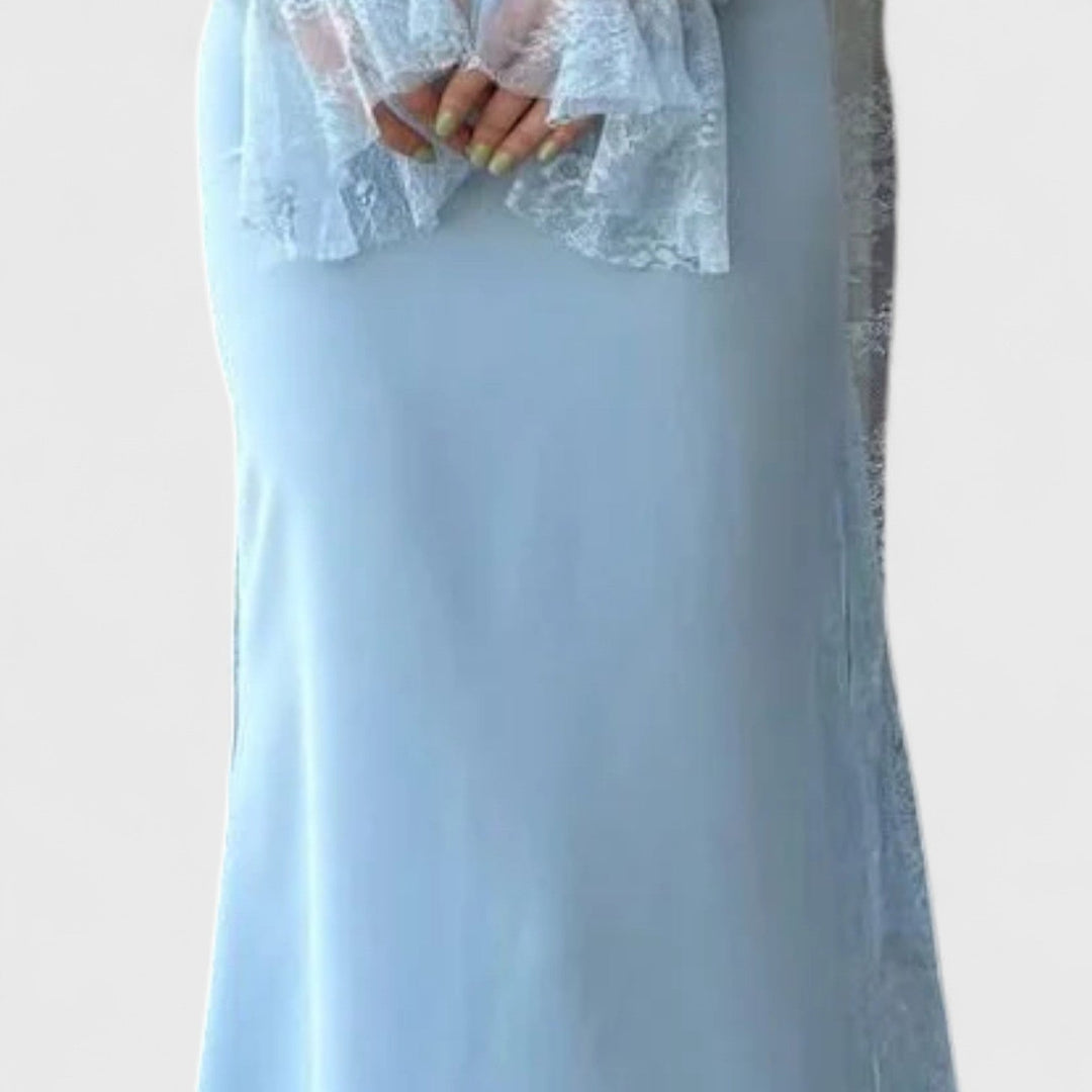 שמלת תחרה שיק של יעל