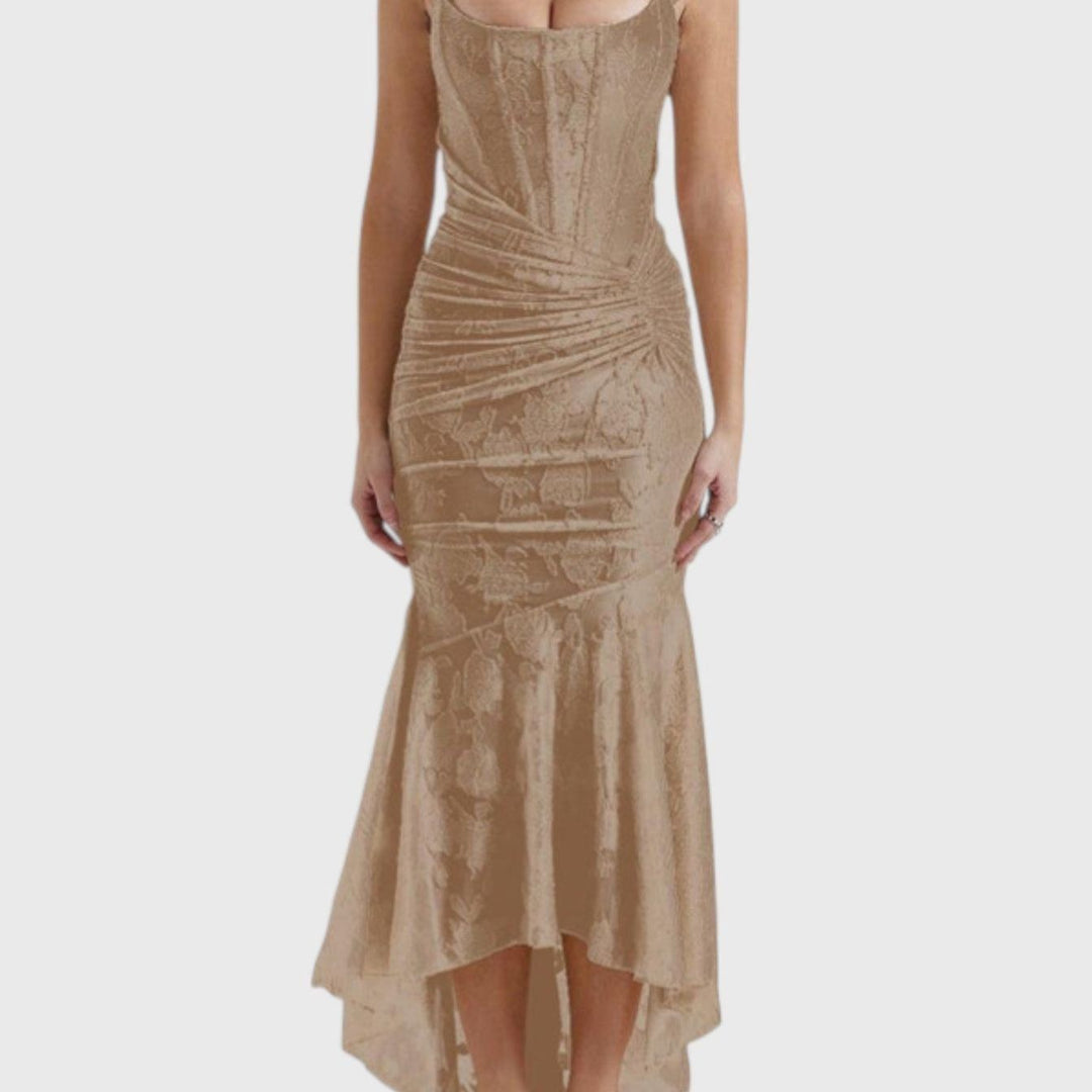 שמלת פרחונית כחולה של רומי