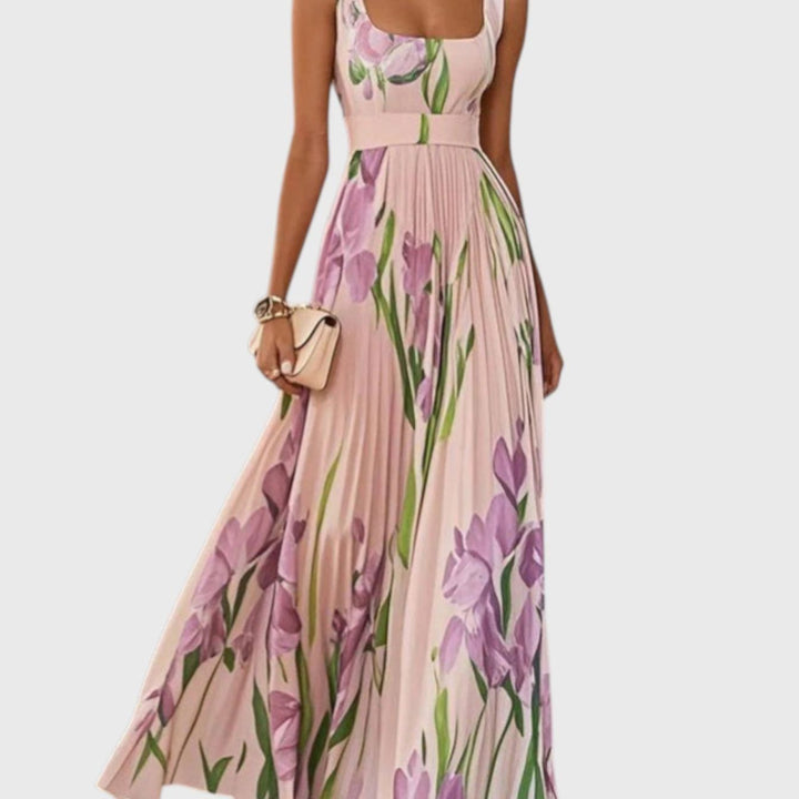 שמלת פרחונית לבנה של יעל