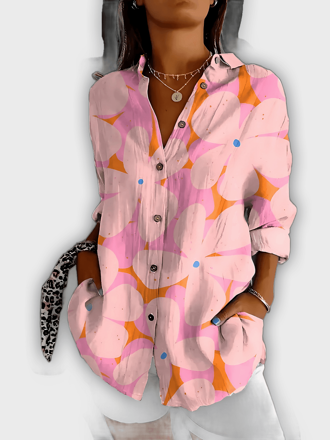 חולצת איווי פרחונית קלילה עם התאמה מחמיאה