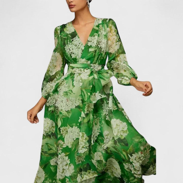 שמלת מידי עם צווארון וי של ליאת