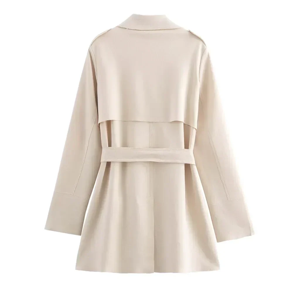 ז'קט אופנתי של רבקה