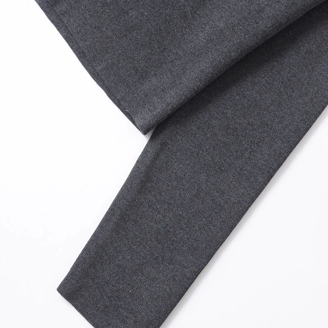 סוודר אופנתי של דנה