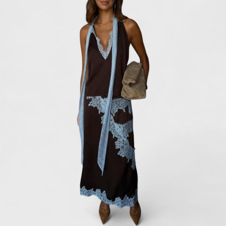 חולצת תחרה חומה-כחולה של אמית