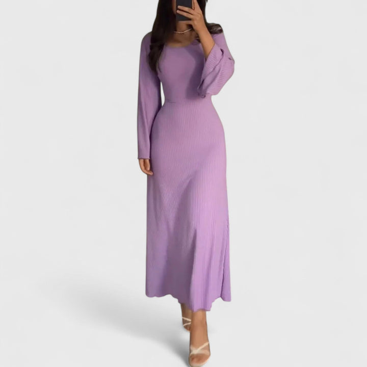 שמלת סרוגה של יארה