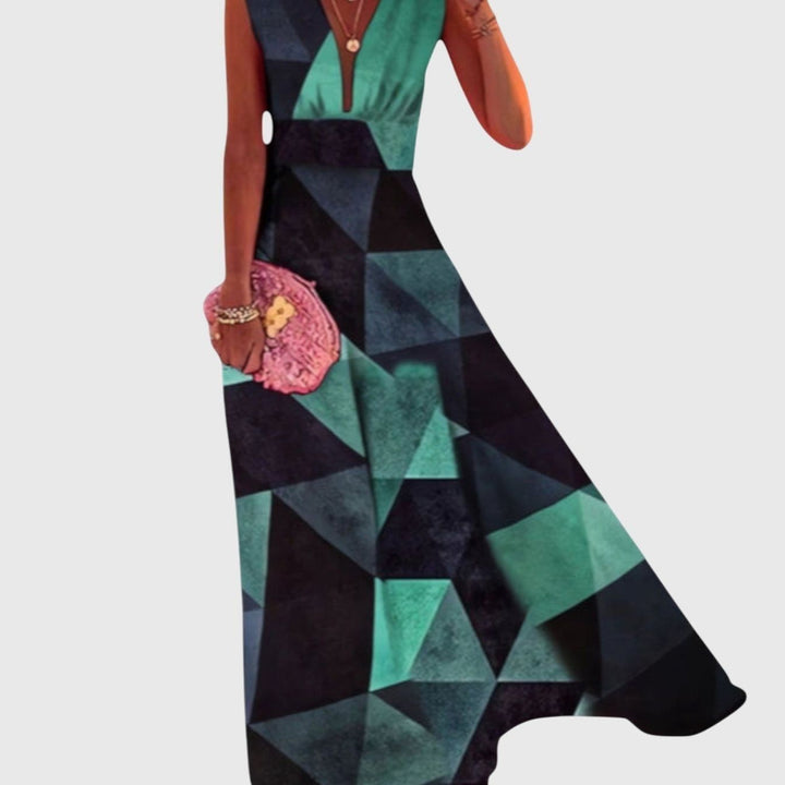 שמלה בצבע אחיד של דנה