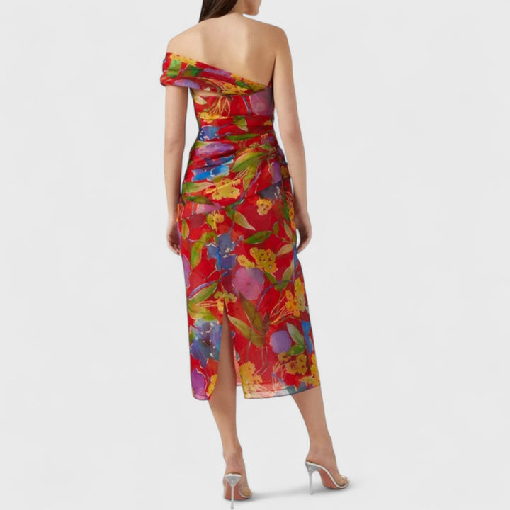 שמלת מידי של יעל פיינטרל