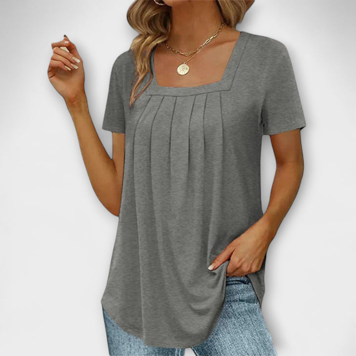 חולצת קיץ אוורירית עם צווארון מרובע