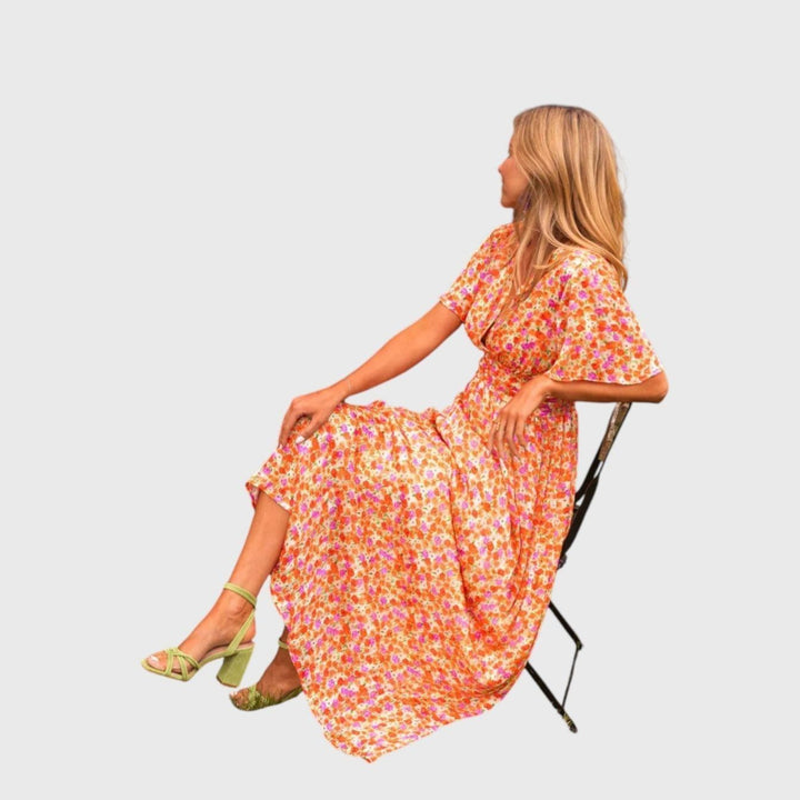 שמלת פרחונית של אמלי